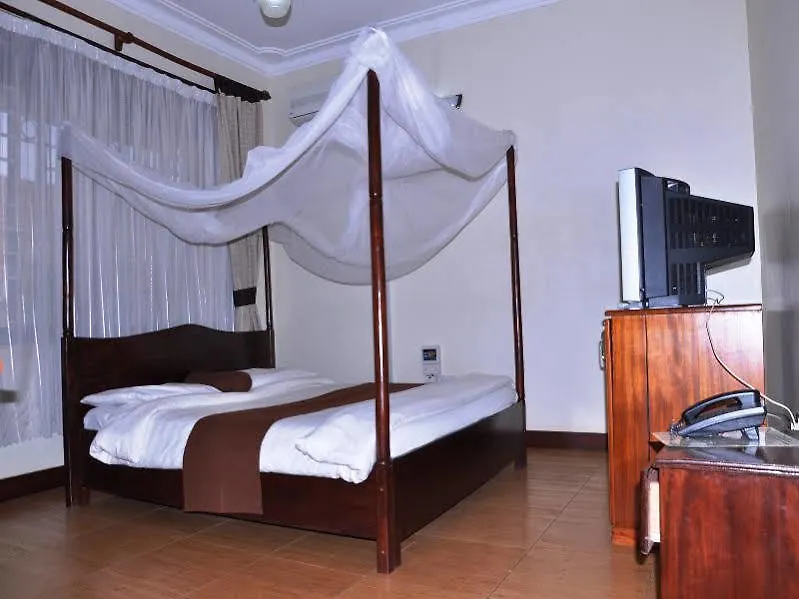 Olive Garden Hotel And Bistro Kampala 3*,